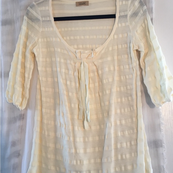 Designer fashion.See all details:poshmark.ca/closet/webzy. Unique and el… - Picture 15 of 15